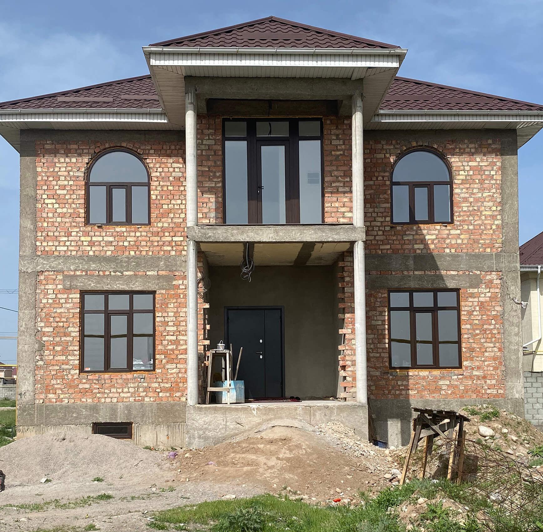 Остекление окон в частном доме